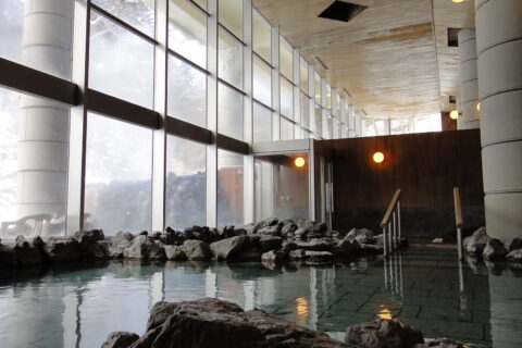 トムラウシ温泉 Tomuraushi Hot Spring