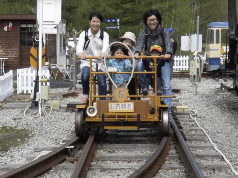 新得のエコトロッコ