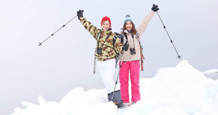 Hokkaido A4JP Travel Guide - Top Snow Women Skiing