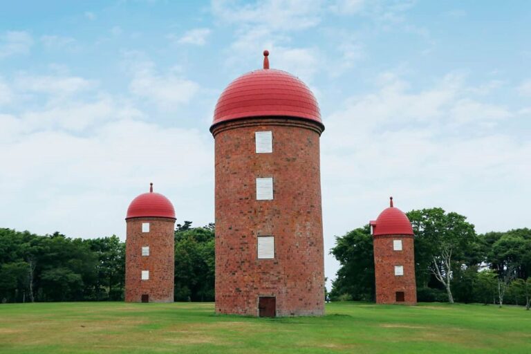 Meiji Park Nemuro, brick silos