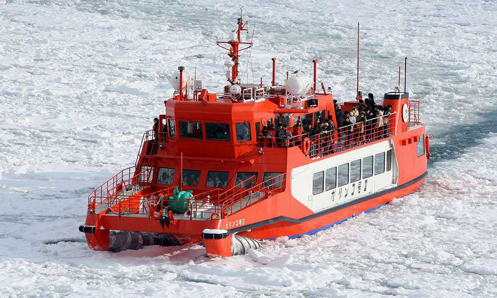 hokkaido drift ice tour