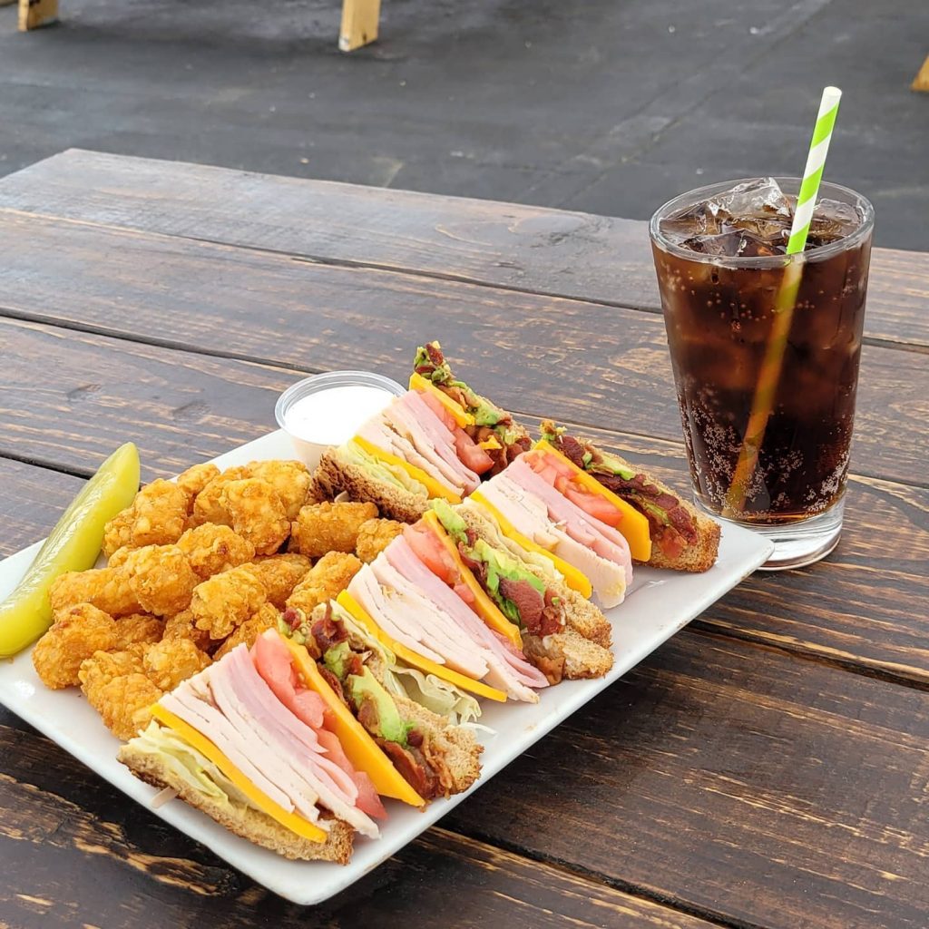 Support Pineapple Hill Saloon & Grill