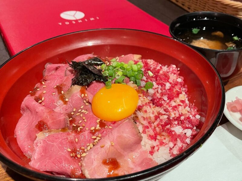 Cafe Yoshimi in B1F of Akarenga Terrace