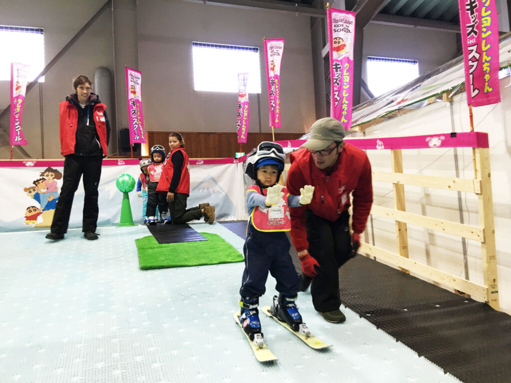 Shinchan Crayola Kids Ski School