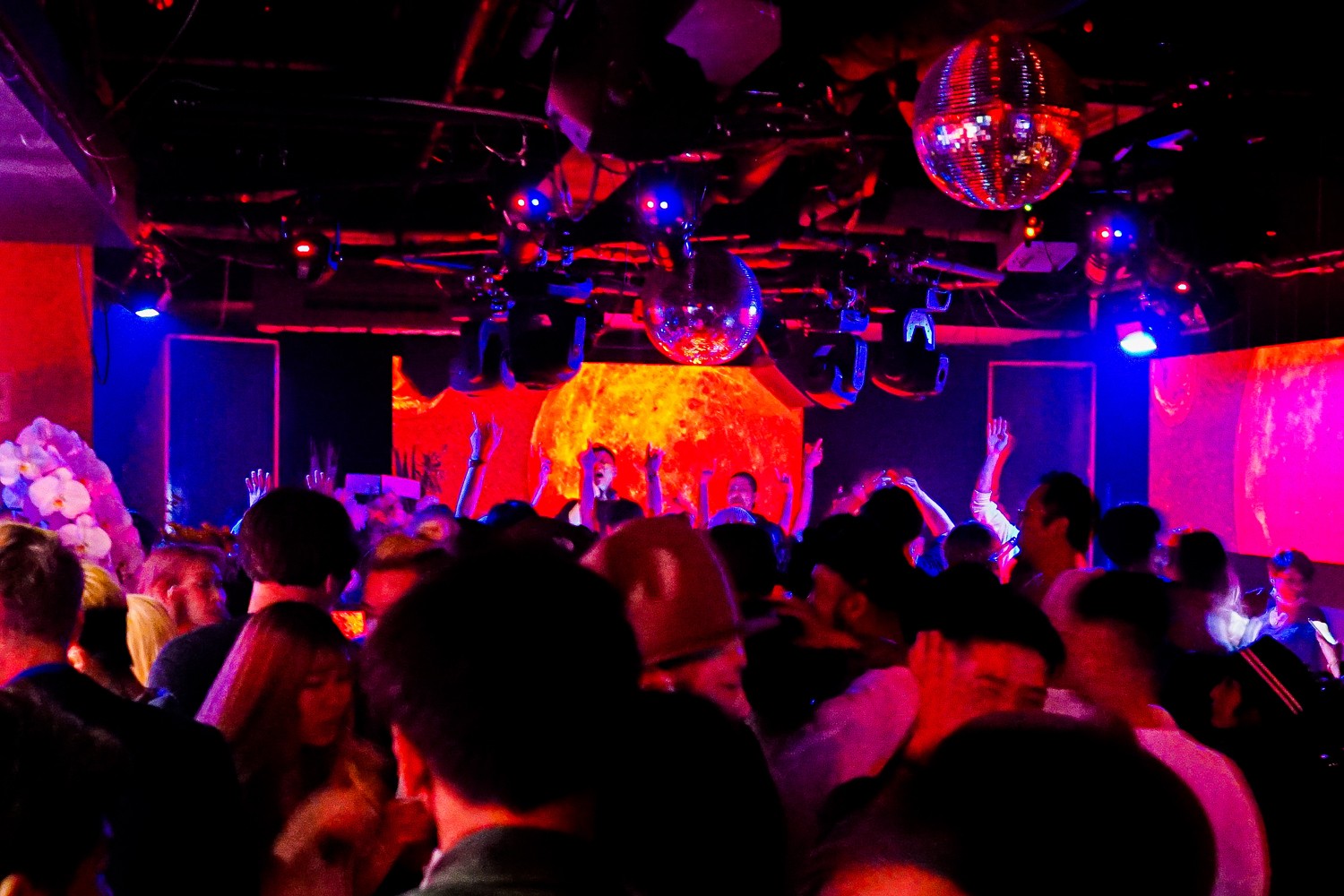 KING XMHU Night Club (Closed 2023-05-28) - Hokkaido A4JP Travel Guide