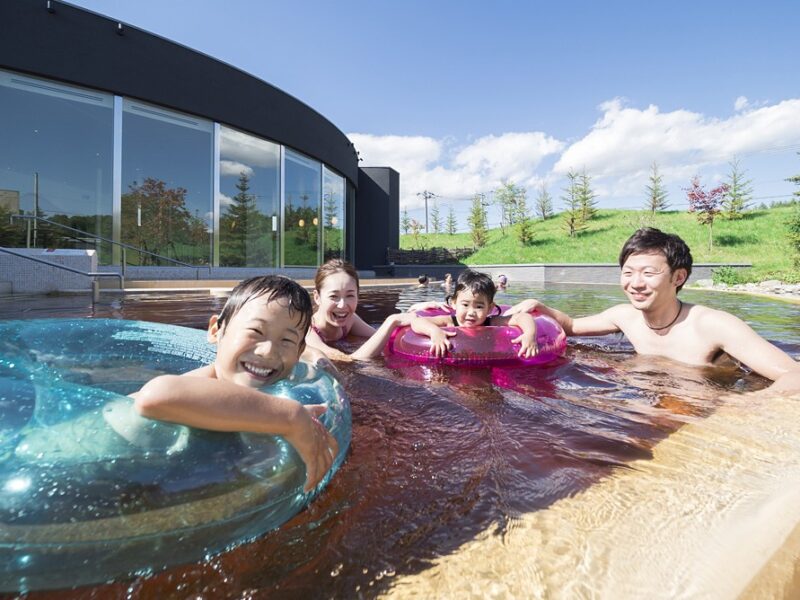 ガーデンスパ十勝川温泉【道の駅】 heated swimming pool