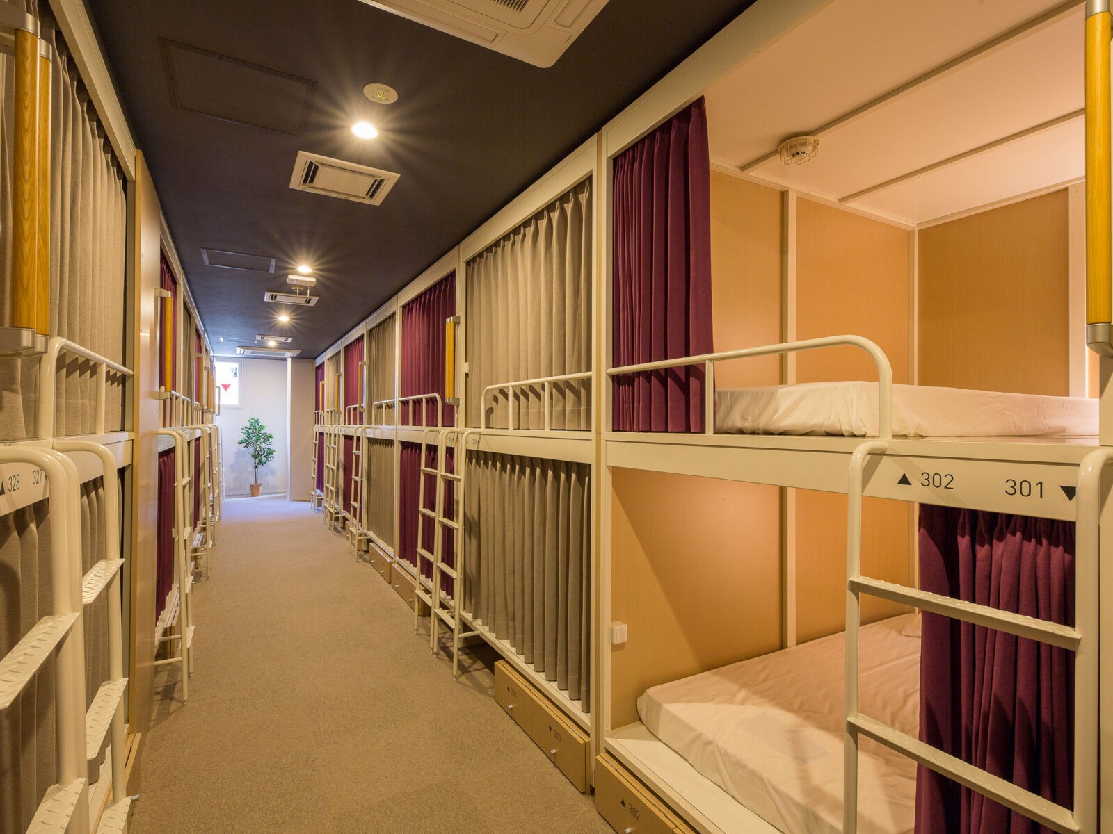 Hotel + Hostel Sapporo - Grids Sapporo