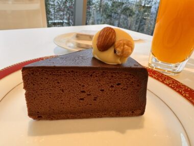 誕生日の特別な
サービス一覧 六花亭本店 Rokkatei - Sapporo Flagship Store - Free birthday cake from Rokkatei