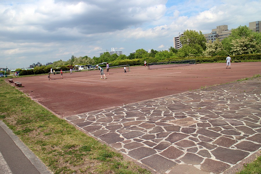 Minami 22-Jo Tennis Center (Free), Toyohira River, Sapporo
